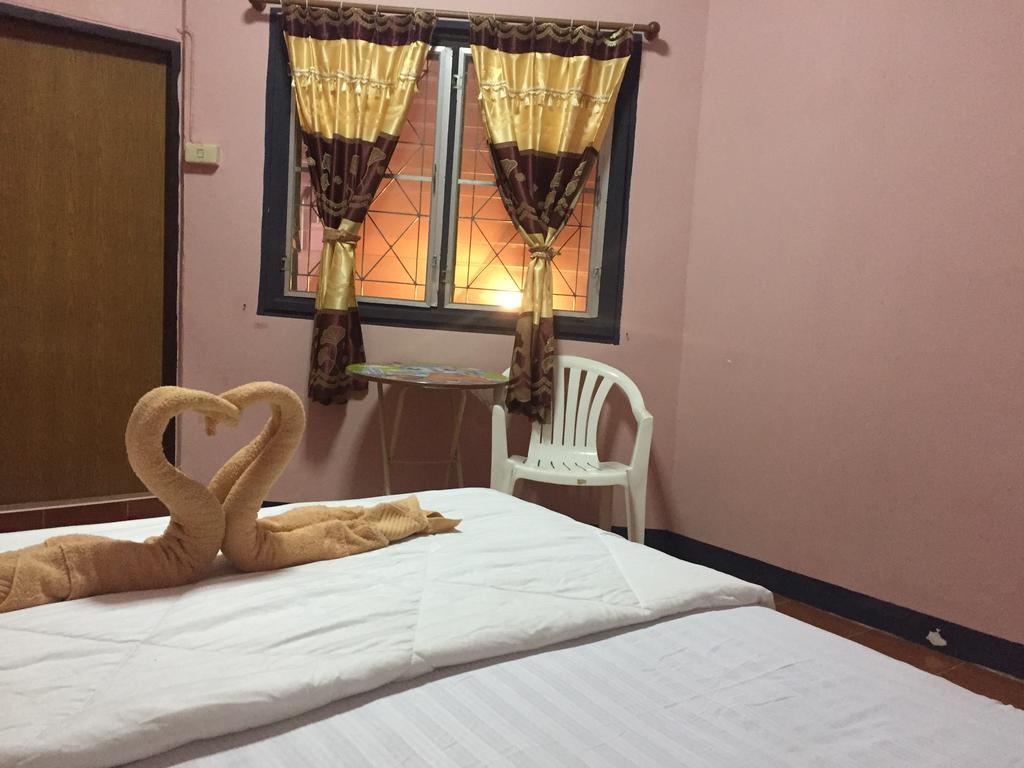 Marina Ao Nang Guesthouse Kültér fotó