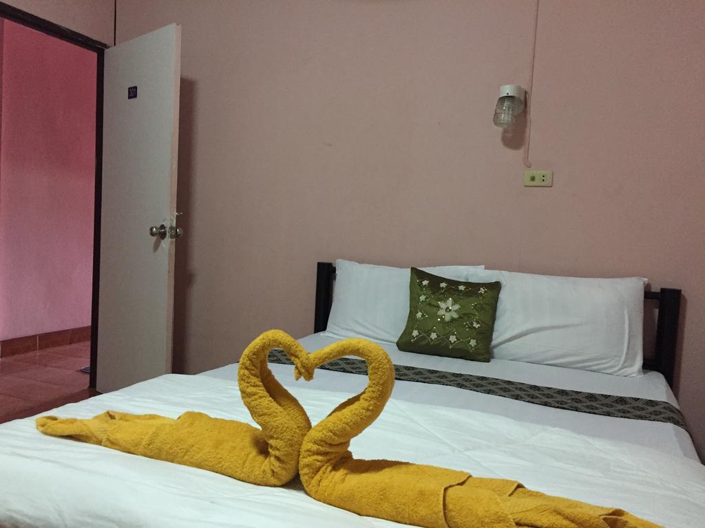 Marina Ao Nang Guesthouse Kültér fotó