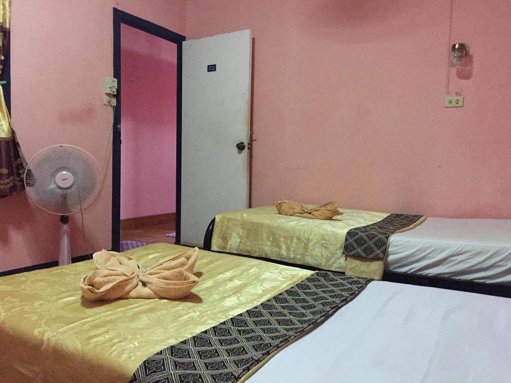 Marina Ao Nang Guesthouse Kültér fotó